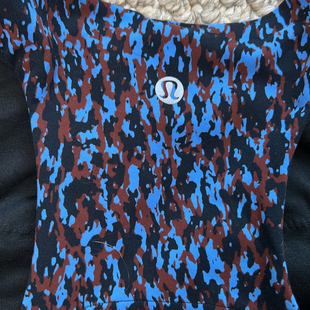 Lululemon Invigorate Train tank top-Blue-size 6 - Picture 6 of 9